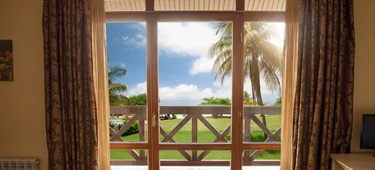 Residential Garden Window Enclosure Repair in Hunters Creek, FL