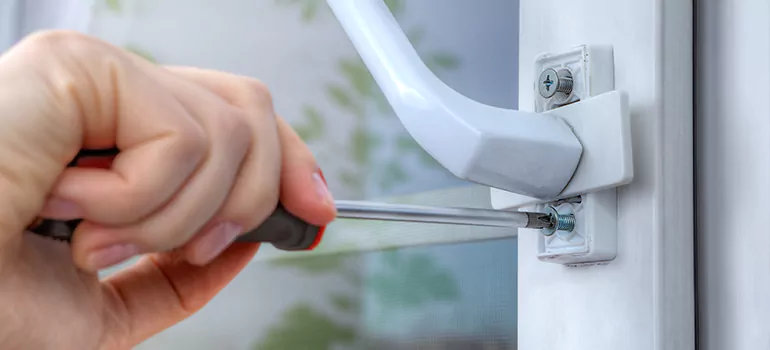 Window Crack Repair in Hunters Creek, FL